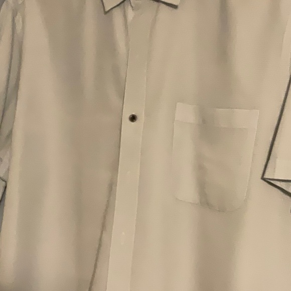 3 Button Downs- short sleeve - Picture 6 of 6